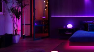搭配 Philips Hue 全彩燈系列